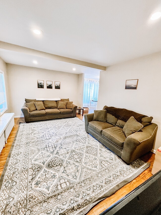 Photo - 85 S Washington St