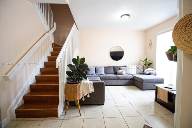 Photo - 910 SW 143rd Ave