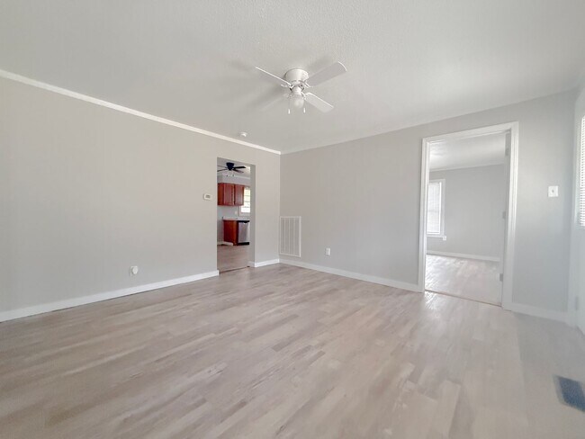 Photo - 3-Bedroom Single-Family Home with Hardwood Floors and Carport in Sparta