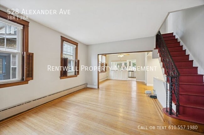 Photo - 528 Alexander Ave