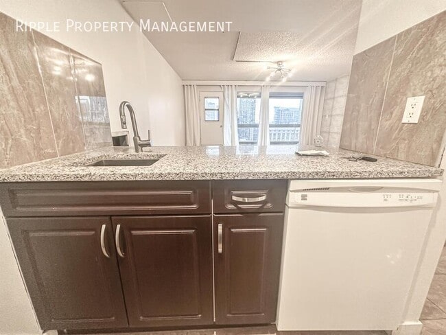 Photo - GREAT 1 BED/ 1 BATH APARTMENT IN THE COMMUNITY OF DOWNTOWN Unit 1905