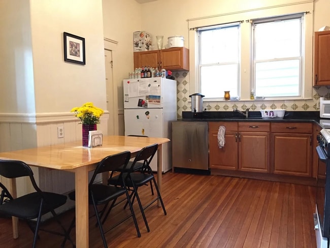 38 Babcock St Unit 1