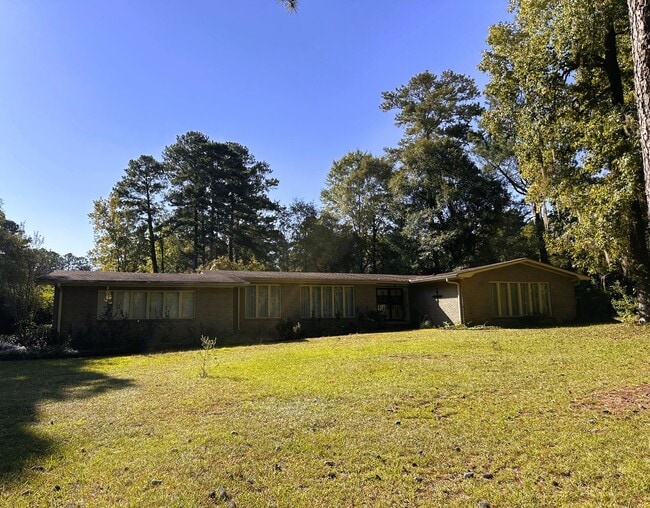 Building Photo - Move in Incentive! Rental