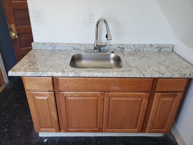 Photo - 1910 Corning Ave Unit 3rd Floor