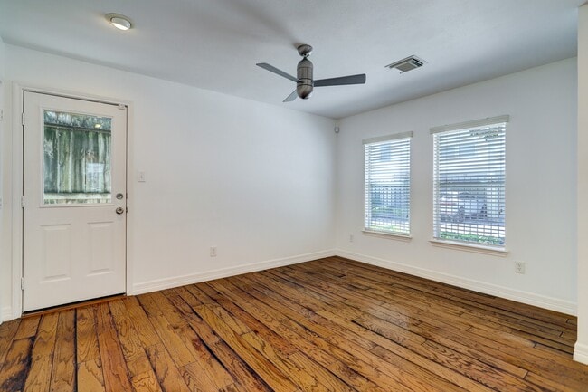 Photo - 1702 Redwing Cove Dr