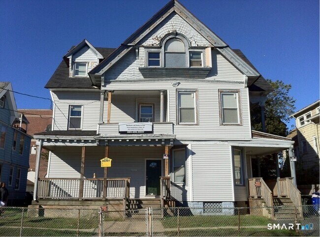 Building Photo - 1071 Iranistan Ave