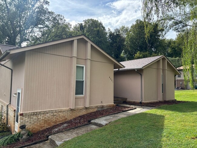 Photo - 6421 Orchard View Ln