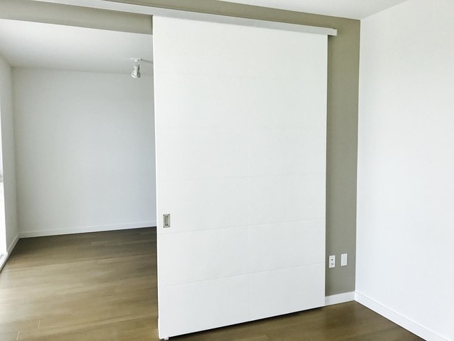 Sliding Barn Door - Sellwood 13