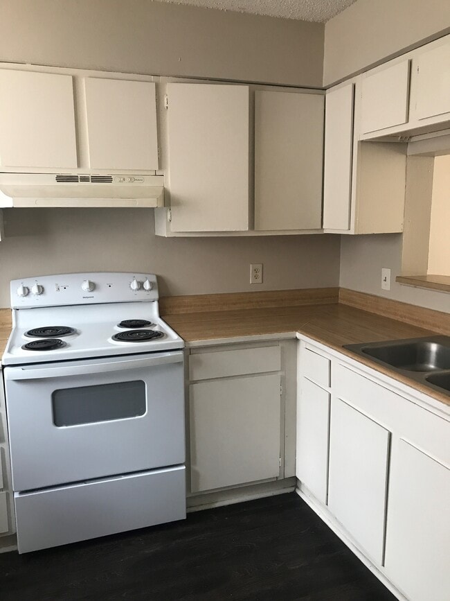 Photo - 8911 GSRI Ave Unidad 1307