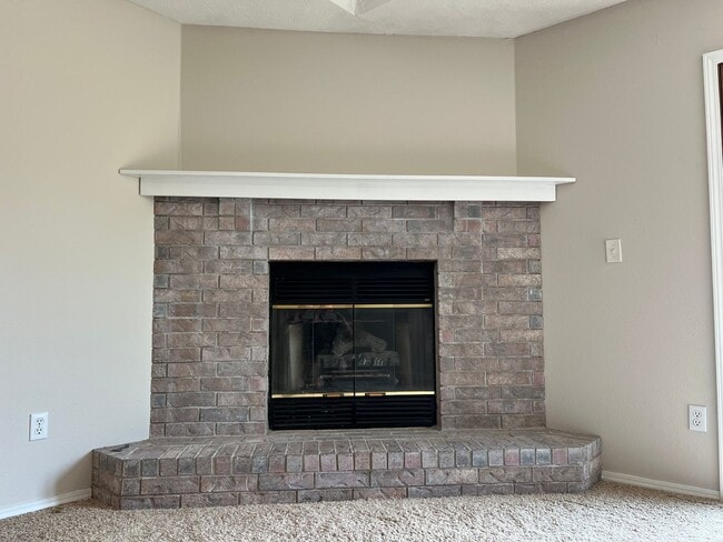 Photo - 3243 S Nettleton Ave