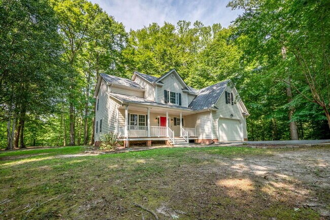 4 Bedroom Home on 1.87 Acres in Aylett – Available July 6th – $2,395/mo