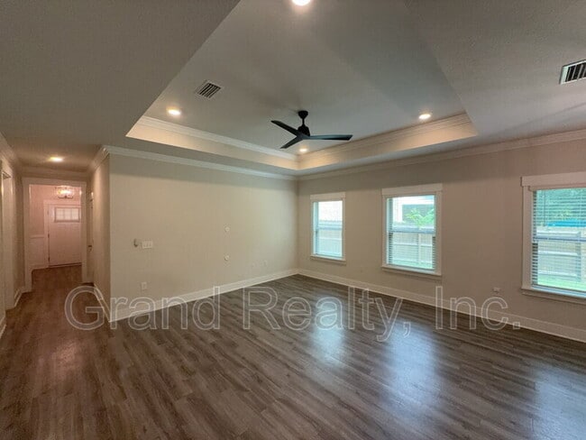 Photo - 10035 Tuscan Ct