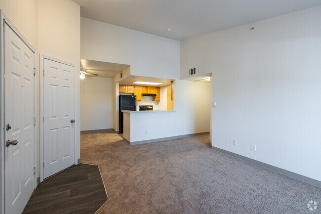 2BR, 1BA - 857SF - Living Room - Dayton Meadows