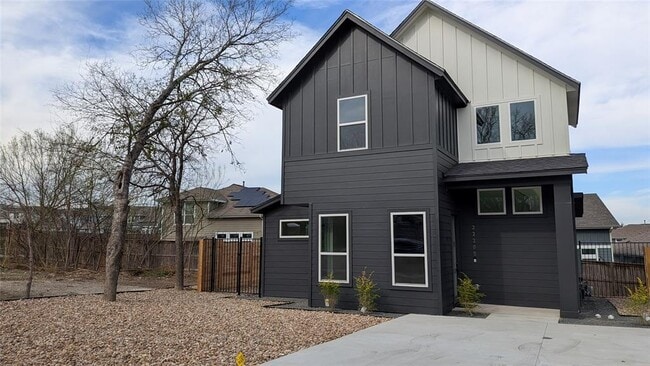 Photo - 2220 Yellow Jacket Ln