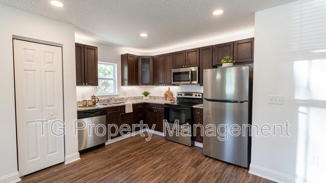 Photo - 1756 Lane Ave S Unit 1