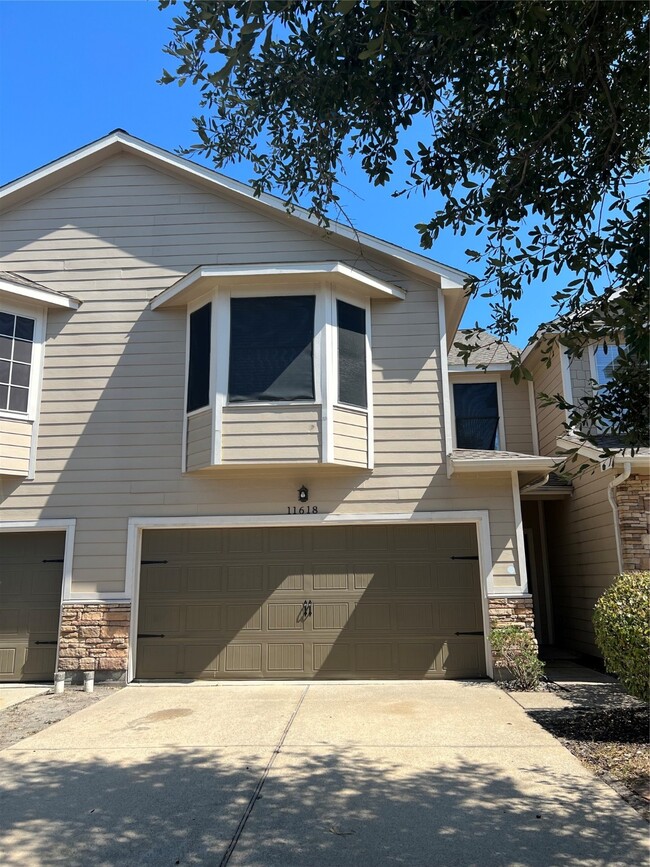 Building Photo - 11618 Champions Green Dr Rental
