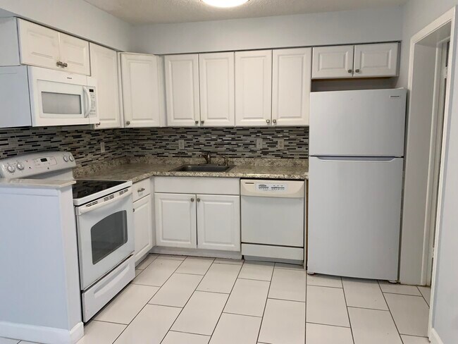 Photo - 2714 Knight Ln