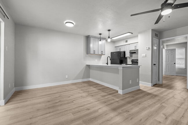 Winding Way Apartments