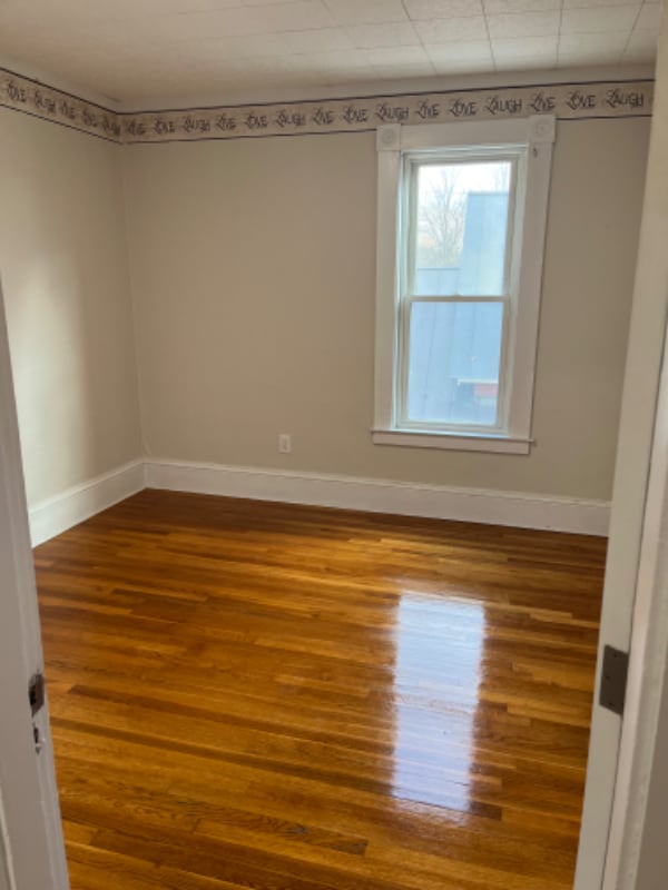 21 Pleasant St Unit 3