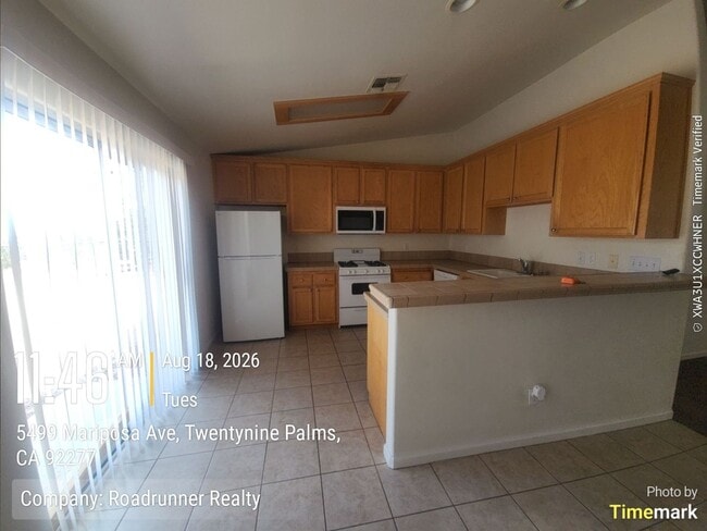 5499 Mariposa Ave
