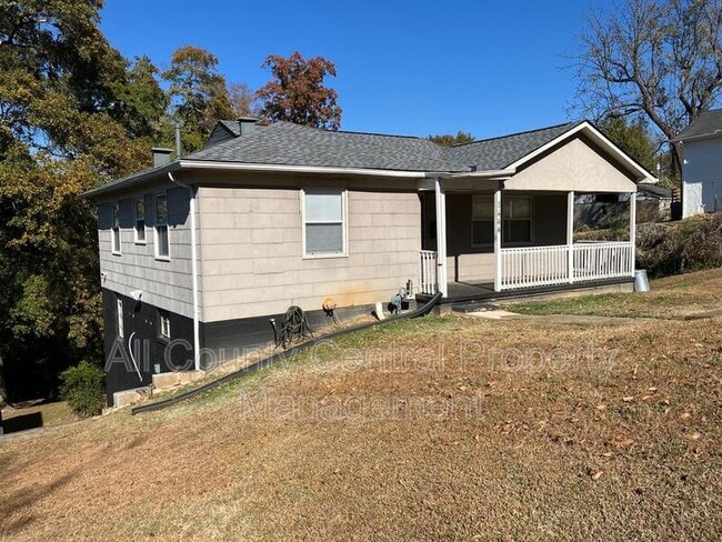 Photo - 1444 31st St N