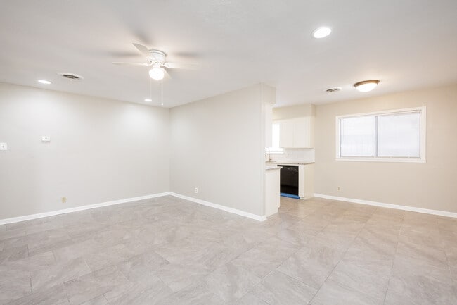 207 Blanco Dr