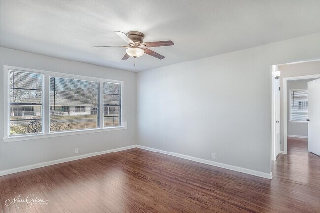 "Charming 3-Bedroom Retreat in Benton - Cozy 980 Sq Ft Home Awaits!"