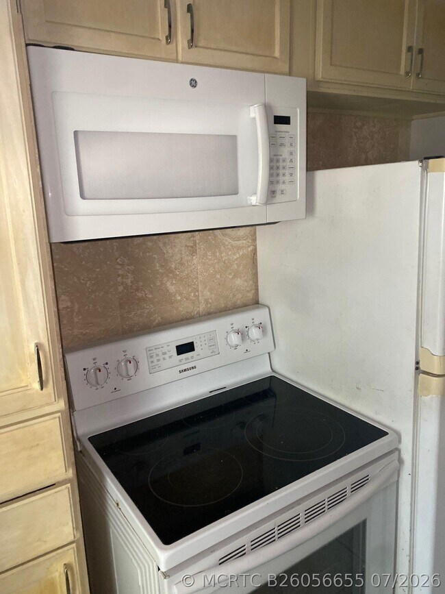 Photo - 1150 E Sample Rd Unit 207