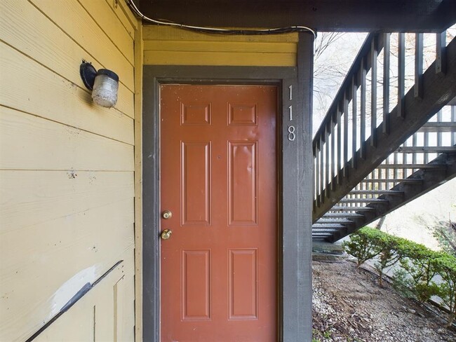 Photo - 1000 W 26th St Unit 118
