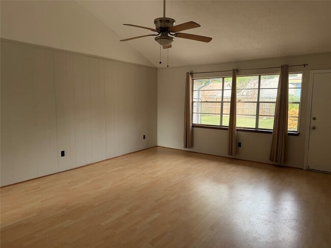 Photo - 9202 Carvel Ln