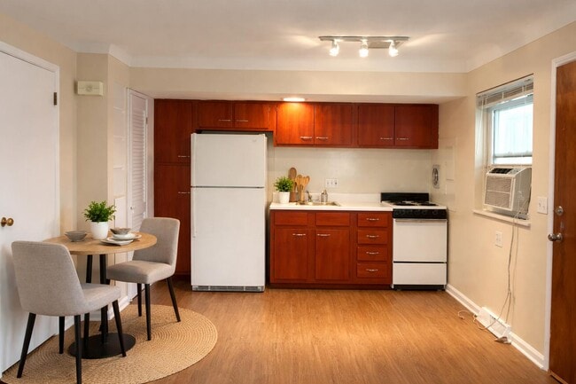 Photo - 2026 N Westwood Ave