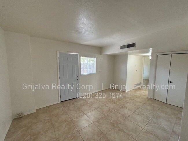 Photo - 2415 N Geronimo Ave Unit C