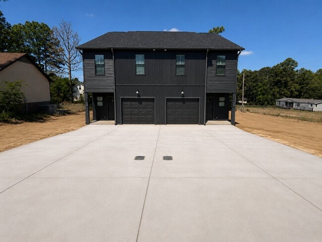 Photo - 3105 Cricket Rd