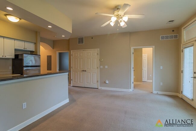 Photo - Great Location!