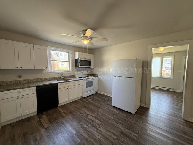 Photo - 1500 Airport Ave