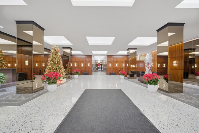 Photo - 535 N Michigan Ave Unit 1210