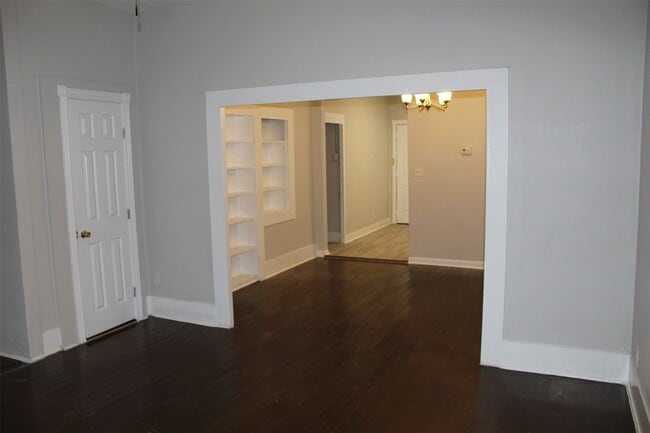 Photo - 402 Granberry St