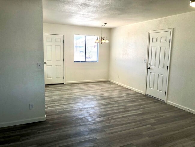 Photo - Cute 3 Bedroom Home near Hualapai Mt. School.