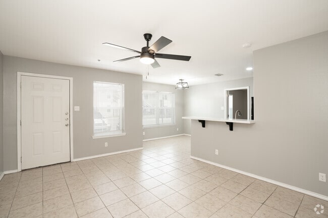 1BR, 1BA - 1,231SF - Living Room