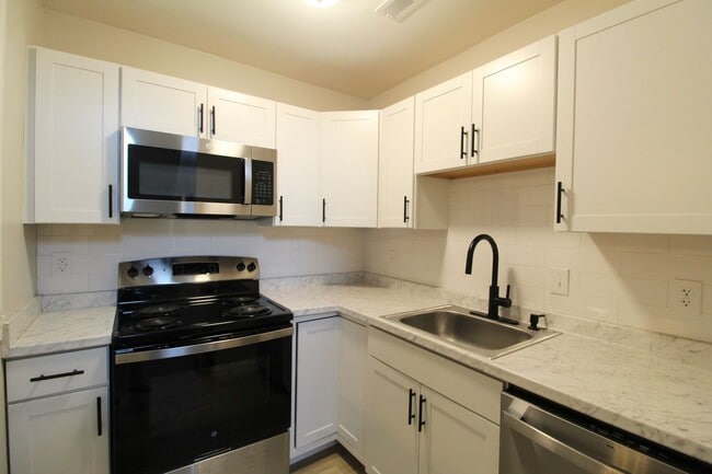 Photo - 1362 Bradley Dr