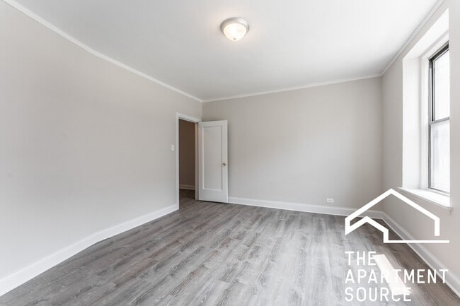 Photo - 2781 N Milwaukee Ave Unit 301