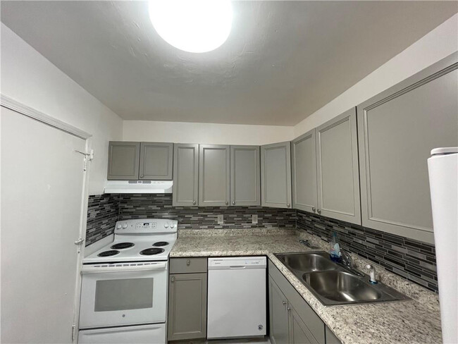 Photo - 2180 NE 67th St Unit 730