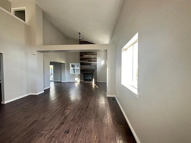 Sala de estar - 18890 E Whitaker Cir
