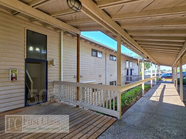 Photo - 8500 SW Canyon Dr