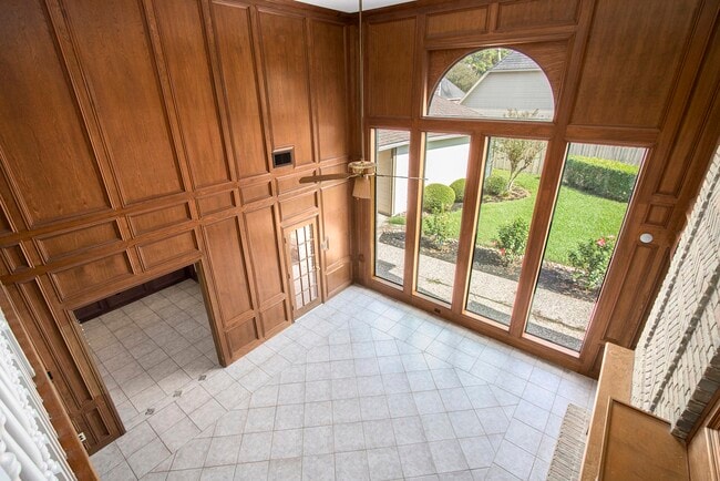Photo - 15010 Terrace Oaks Dr