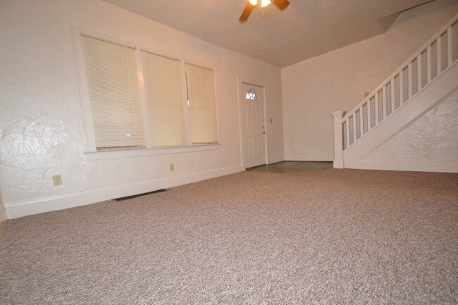 Photo - 567 Cross Ct