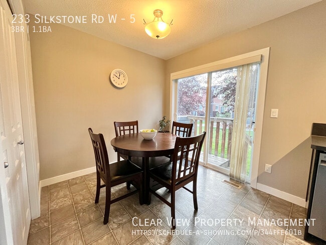 Photo - Beautiful 3 bedroom, 1.5 bathroom condo in Copperwood! Unit 5