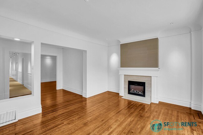 Photo - Sun-filled Presidio Heights Residence w/ Private Deck, Hot Tub & Garage Parking Unit 220 Arguello Blvd.