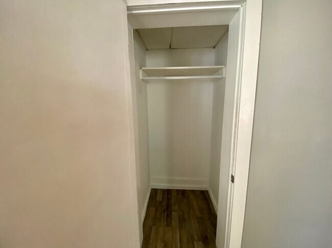 Photo - 800 Clancy Ave NE Unidad 1