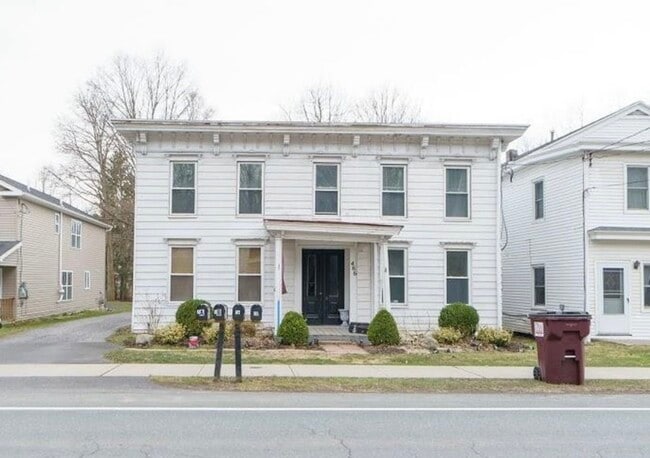 Building Photo - 466 NY-146 Unit 1B